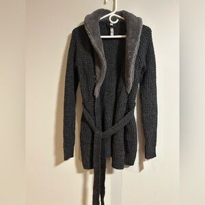 Gilligan & O’Malley Charcoal Belted Cardigan Sweater with Sherpa Collar – Size S